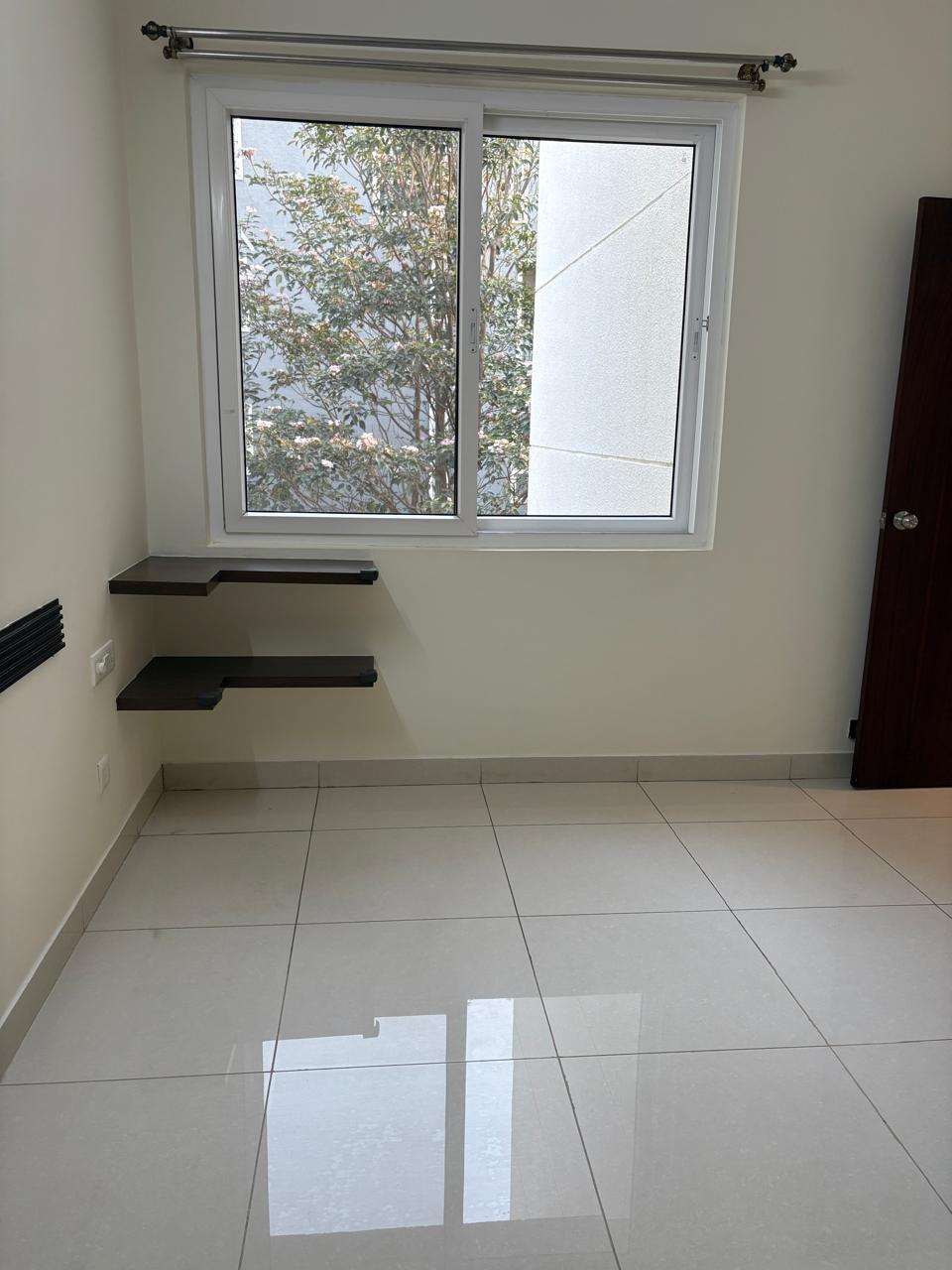 Spotless Window Tracks & Reflective Floor